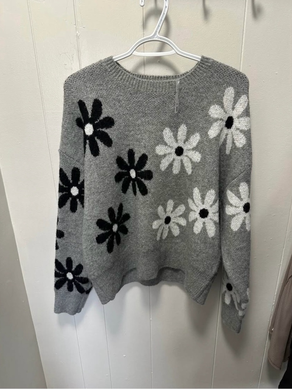 Reitmans Gray Crewneck Sweater with Black and White Daisy Pattern